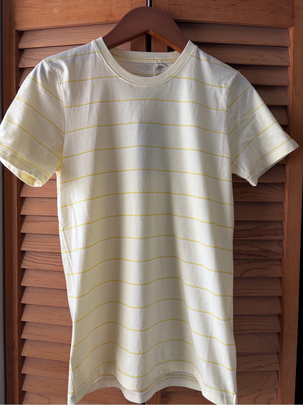 NWT. Everlane Pale Yellow Stripe Crewneck Tee. Size S